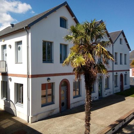 Auberge De Jeunesse Hi Cherbourg Exterior photo