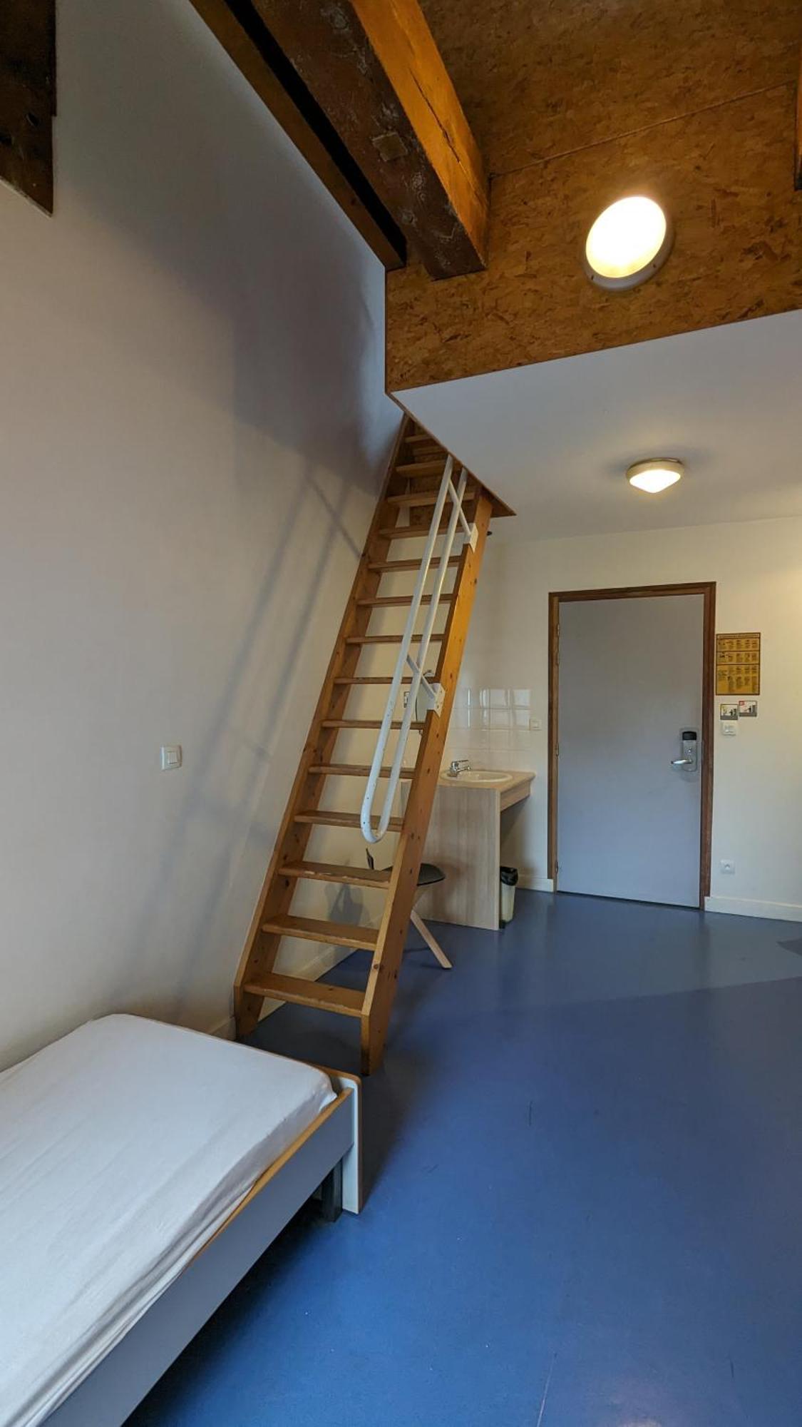 Auberge De Jeunesse Hi Cherbourg Exterior photo